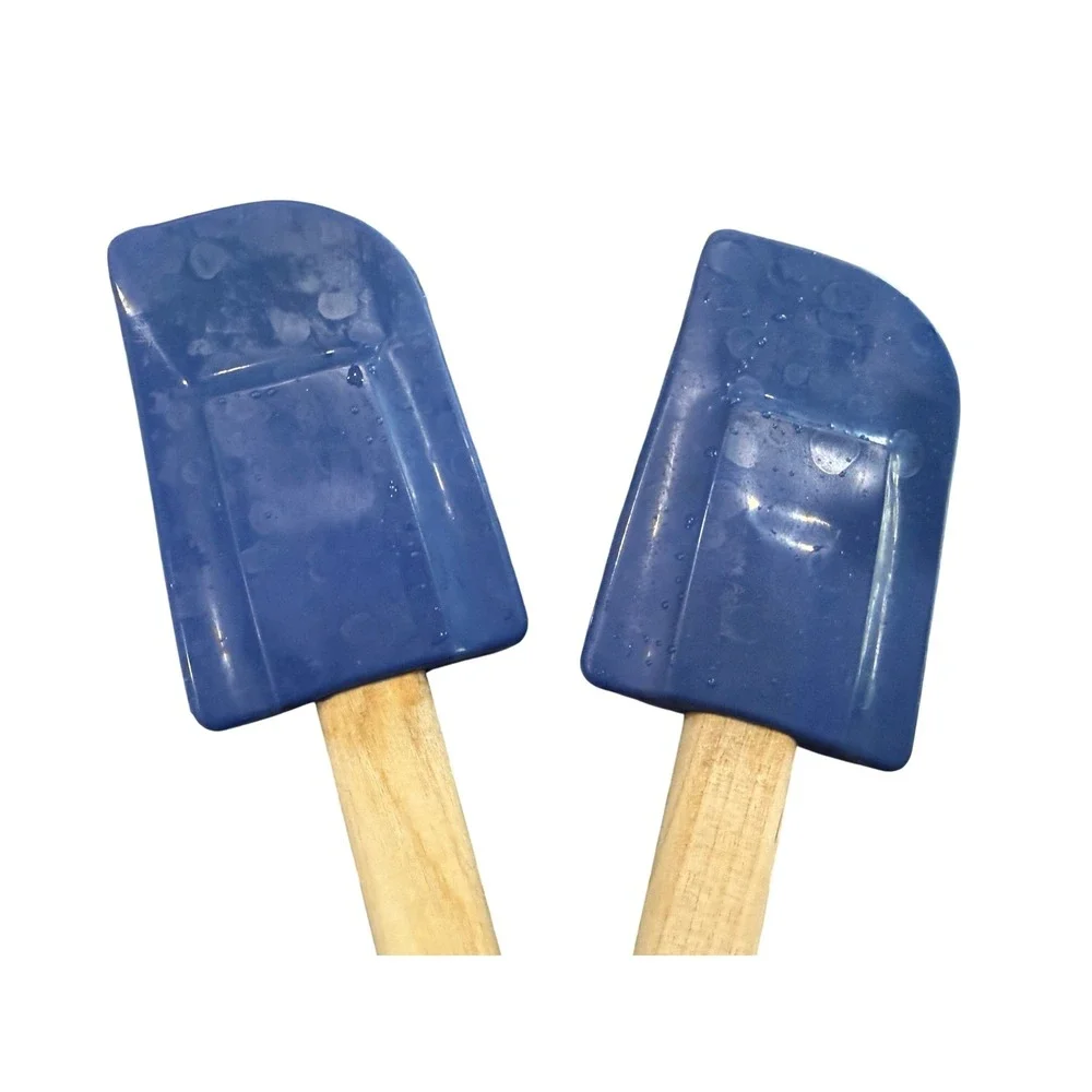 Le Creuset Blue Silicone Spatulas with Wood Handles Set of 2‎ Kitchen Tools
